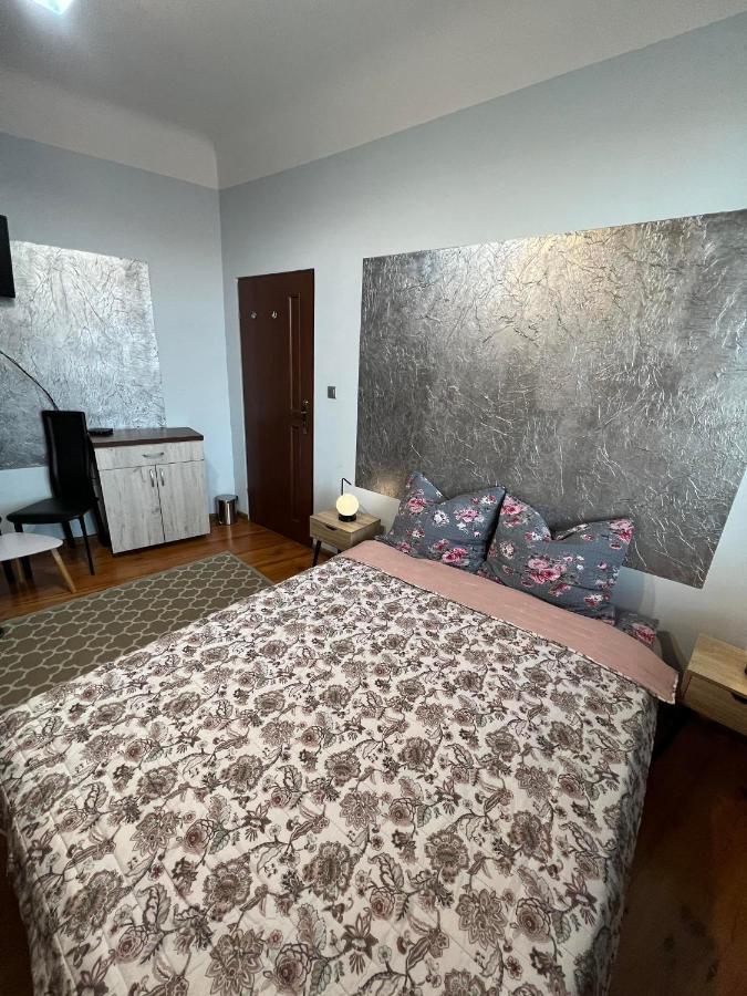 Jednosci Hostel Zelená Hora Exteriér fotografie